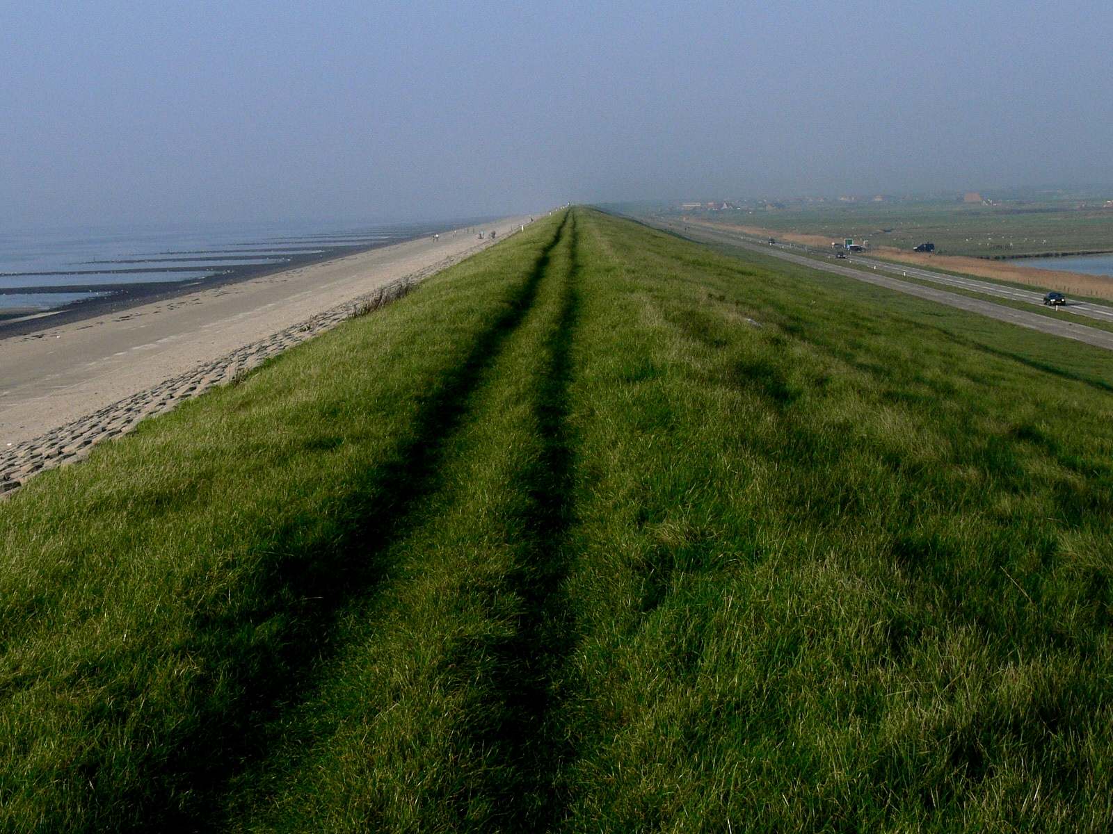 Sie sollen das Meer fern halten